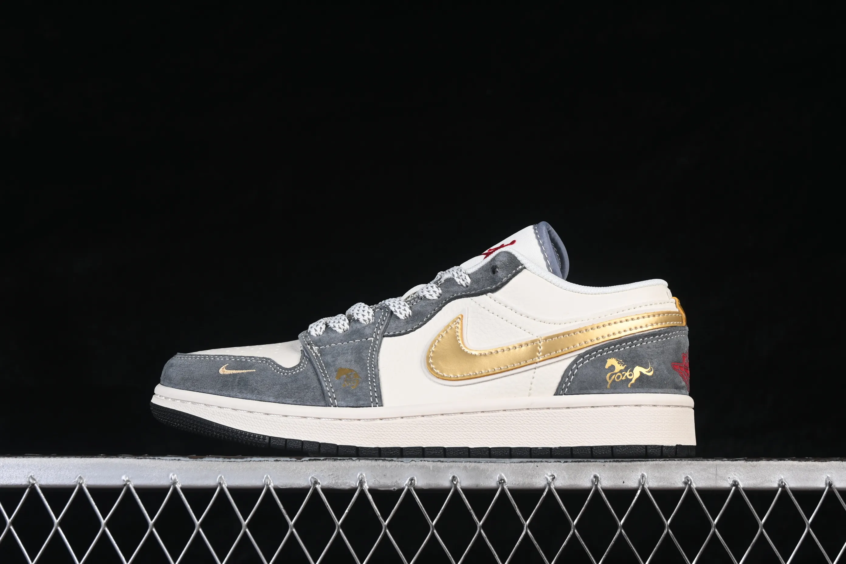 All categories Air Jordan Jordan series basketball shoes Air Jordan 1 Low High-end customized low-top sneakers Air Jordan 1 Low AJ1 Qiao 1 Year of the Horse Golden Luck High-end customized low-top retro basketball shoes JP2026-125